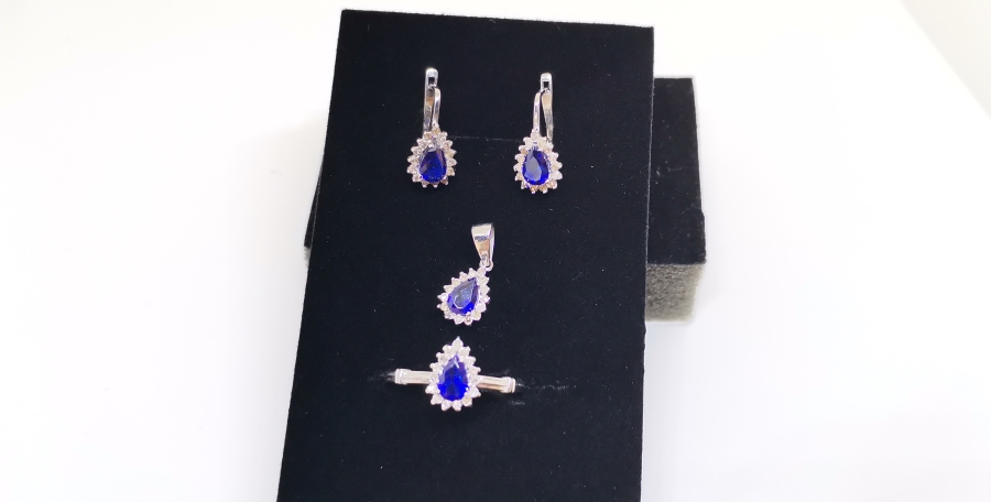 SAFİR VE PIRLANTA TAŞLI TAM TAKIM SET