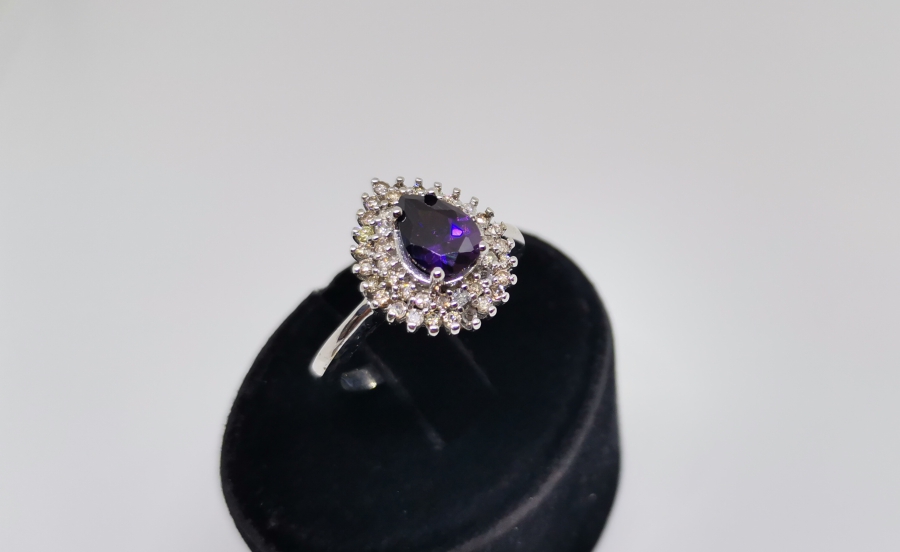 AMETİST VE PIRLANTA TAŞLI DAMLA MODELLİ YÜZÜK