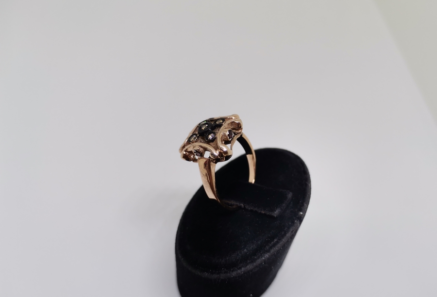 BEŞTAŞLI BÜYÜK BOY PIRLANTA YÜZÜK