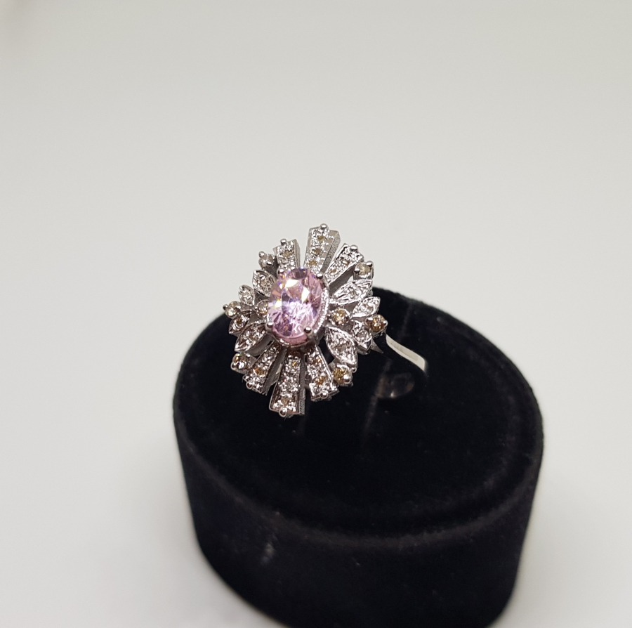 ROSE KUVARS VE PIRLANTA TAŞLI PIRLANTA YÜZÜK