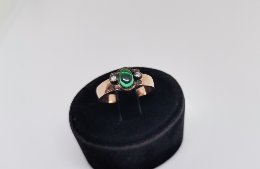 HÜRREM MODEL PIRLANTA TAŞLI YÜZÜK