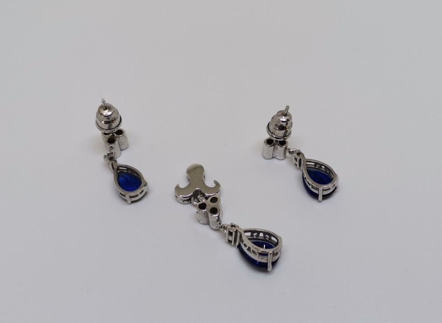 SAFİR VE PIRLANTA TAŞLI DAMLA MODEL TAKIM