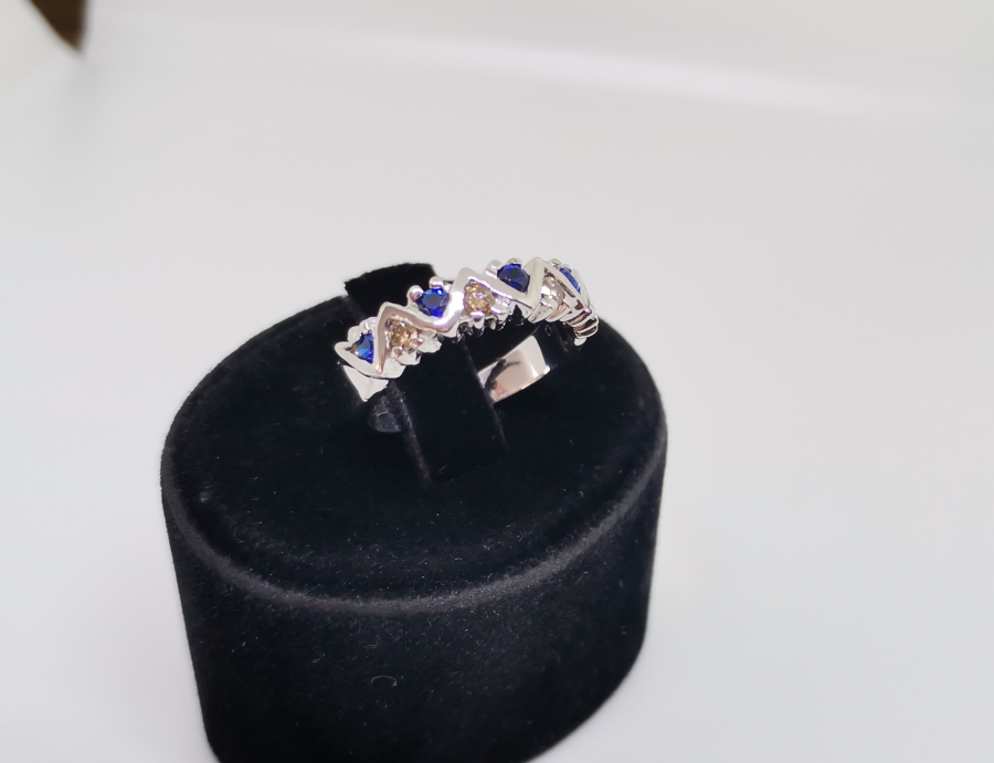 SAFİR VE PIRLANTA TAŞLI YARIM TUR YÜZÜK