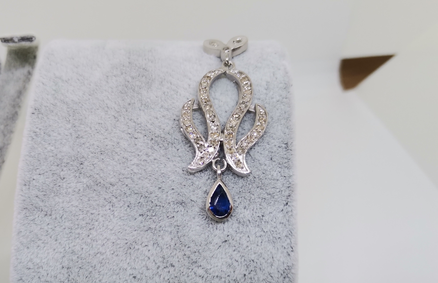 SAFİR VE PIRLANTA TAŞLI SONSUZLUK MODEL KOLYE