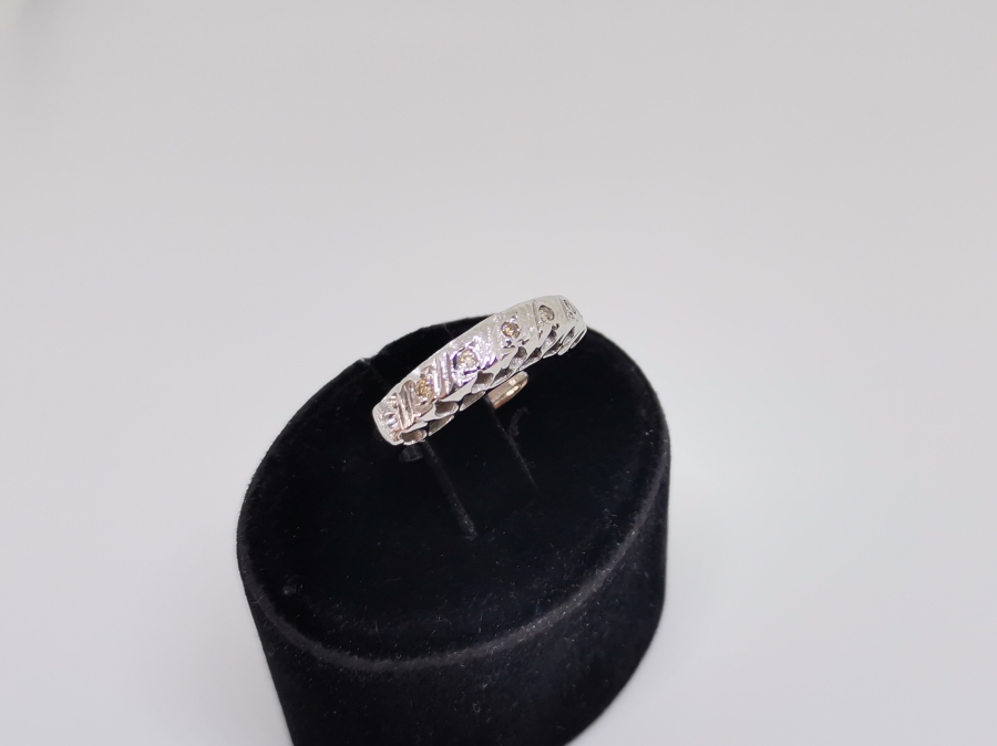 YEDİTAŞLI MODEL PIRLANTA YÜZÜK