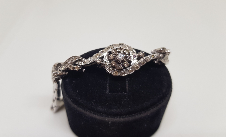 BÜYÜK SALYANGOZ MODELİ PIRLANTA TAŞLI BİLEKLİK