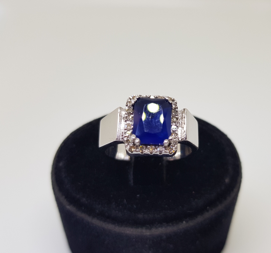 SAFİR VE PIRLANTA TAŞLI AVRUPA MODEL YÜZÜK