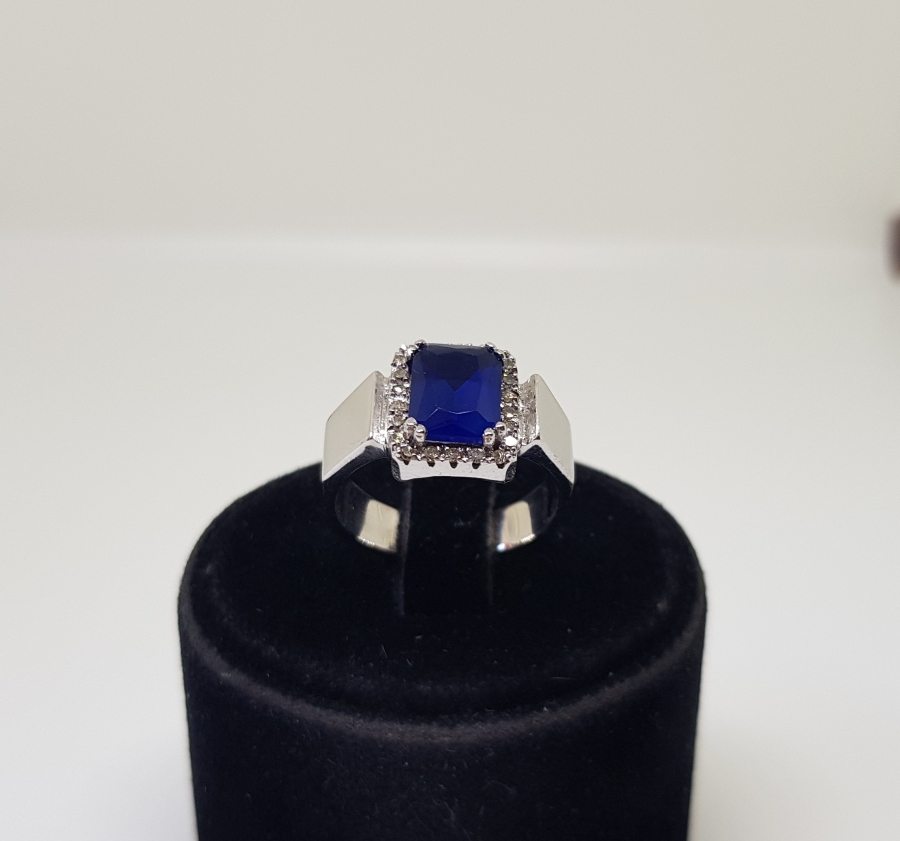 SAFİR VE PIRLANTA TAŞLI AVRUPA MODEL YÜZÜK