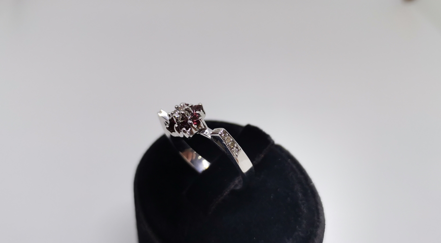 GARNET VE PIRLANTA TAŞLI YÜZÜK