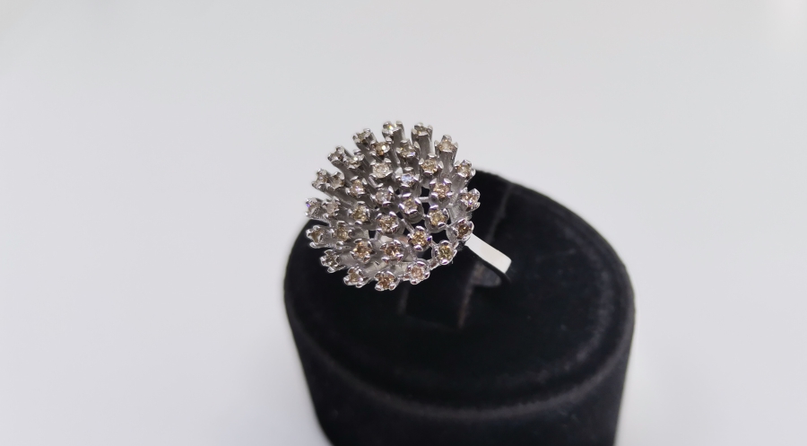 PIRLANTA TAŞLI ALYANS KAR TOPU MODELİ YÜZÜK