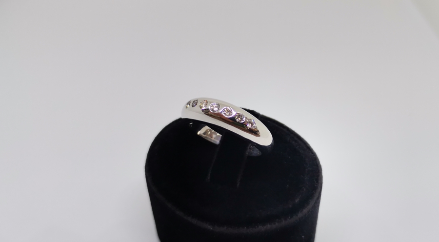 YEDİTAŞLI PIRLANTA YÜZÜK