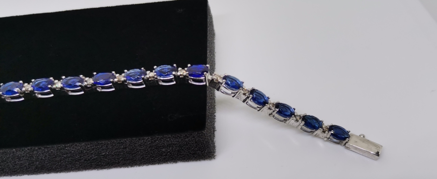 SAFİR VE PIRLANTA TAŞLI BİLEKLİK