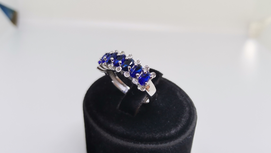 SAFİR VE PILANTA TAŞLI YARIM TAMTUR MODELİ YÜZÜK