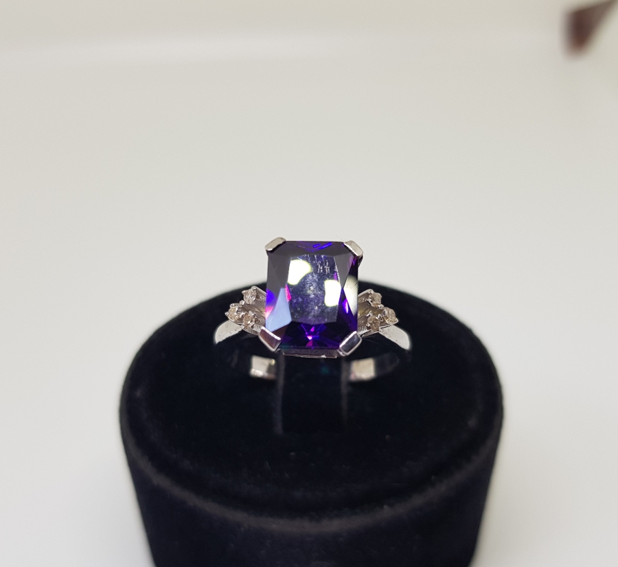 AMETİST VE PIRLANTA TAŞLI ANTİK MISIR MODELİ YÜZÜK