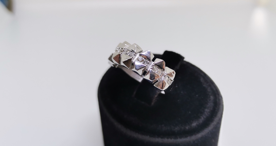 PIRLANTA TAŞLI ÇİFTE YARIM TUR MODELİ YÜZÜK