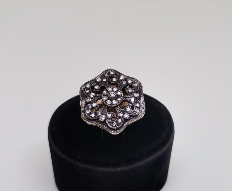 ÇARKIFELEK MODEL ELMAS TAŞLI YÜZÜK