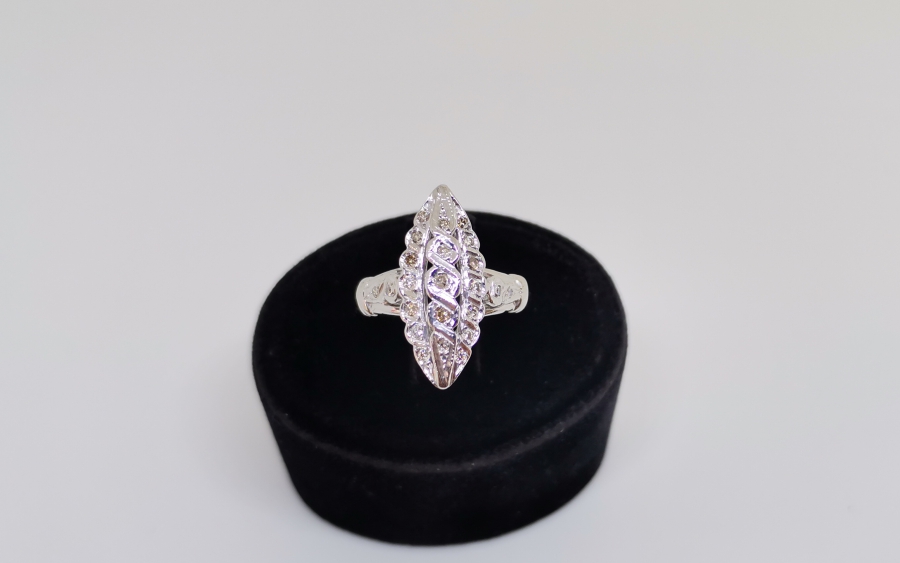 MEKİK MODEL PIRLANTA YÜZÜK