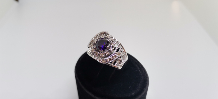 PIRLANTA VE AMETİST TAŞLI AVRUPA MODEL YÜZÜK