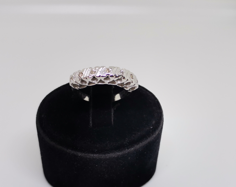 YEDİTAŞ MODELİ PIRLANTA YÜZÜK