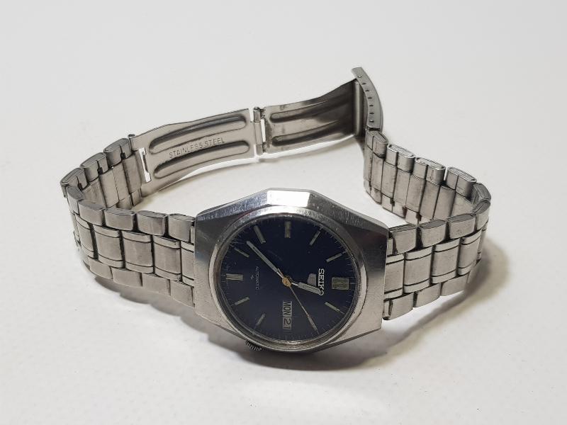 SEIKO5 TAKVİMLİ OTOMATİK KOL SAATİ