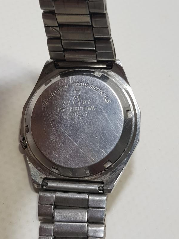 SEIKO5 TAKVİMLİ OTOMATİK KOL SAATİ