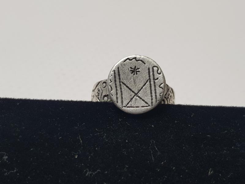 OSMANLI DÖNEMİ OĞUZ TÜRKLERİ BEĞDİLİ BOYUNA AİT ÇOK NADİR GÜMÜŞ YÜZÜK