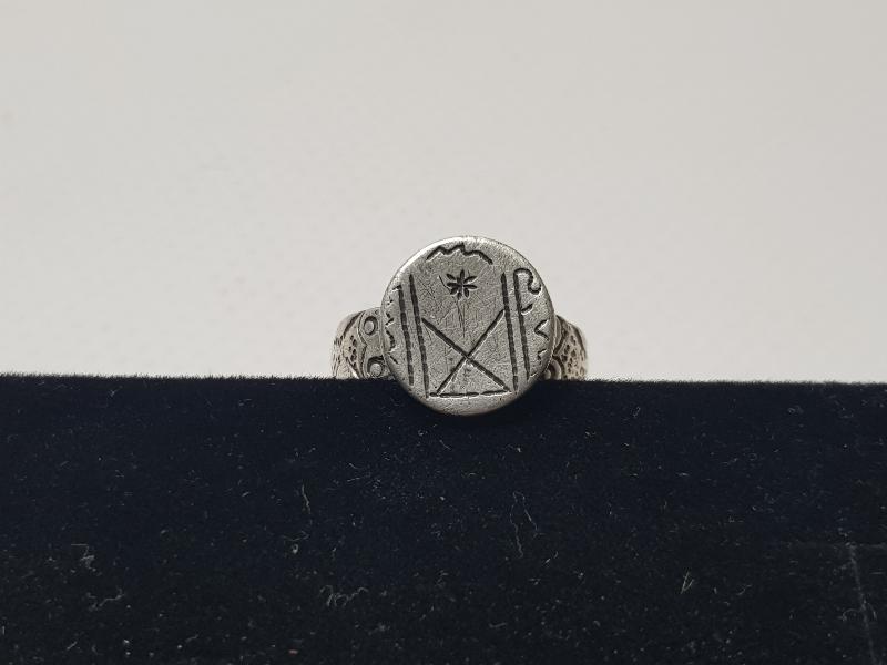 OSMANLI DÖNEMİ OĞUZ TÜRKLERİ BEĞDİLİ BOYUNA AİT ÇOK NADİR GÜMÜŞ YÜZÜK