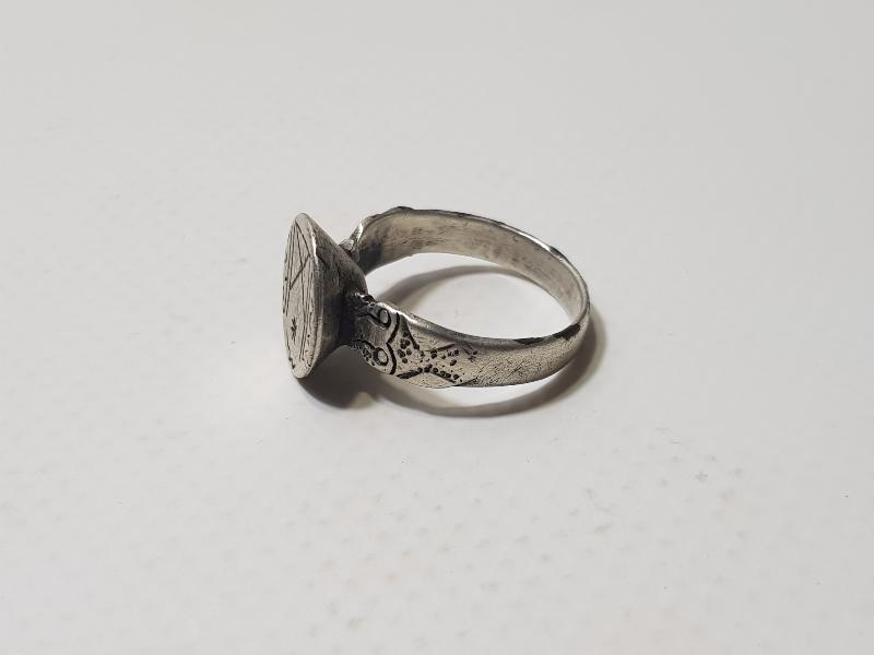 OSMANLI DÖNEMİ OĞUZ TÜRKLERİ BEĞDİLİ BOYUNA AİT ÇOK NADİR GÜMÜŞ YÜZÜK