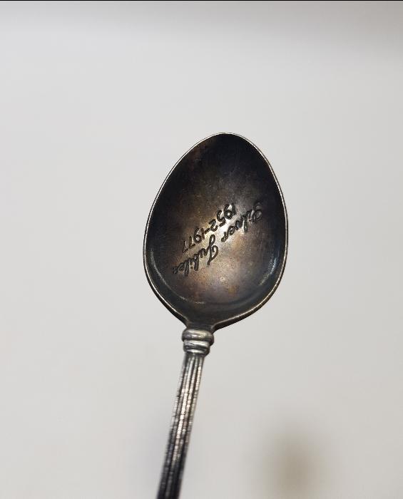 1977 KRALİÇE ELİZABET SİLVER JUBİLE HATIRASI GÜMÜŞ ÇAY KAŞIĞI