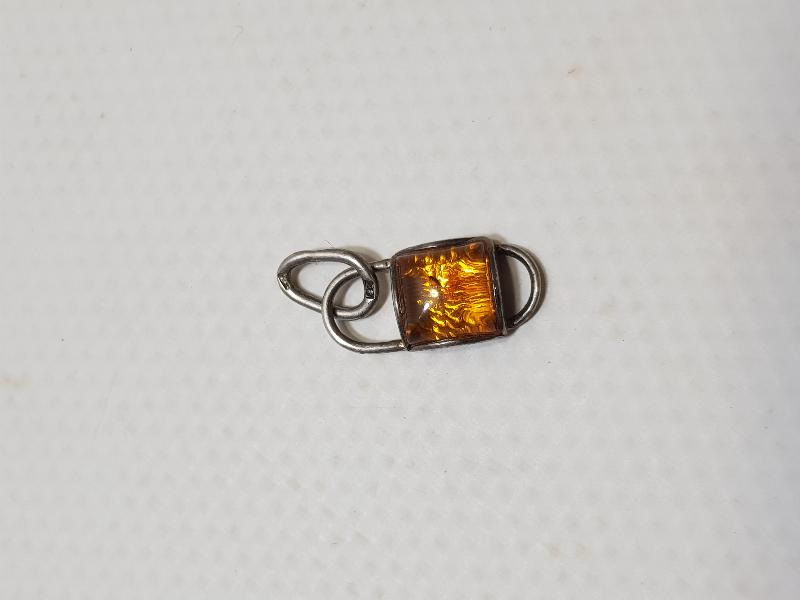 KEHHRİBAR TAŞLI GÜMÜŞ KOLYE UCU