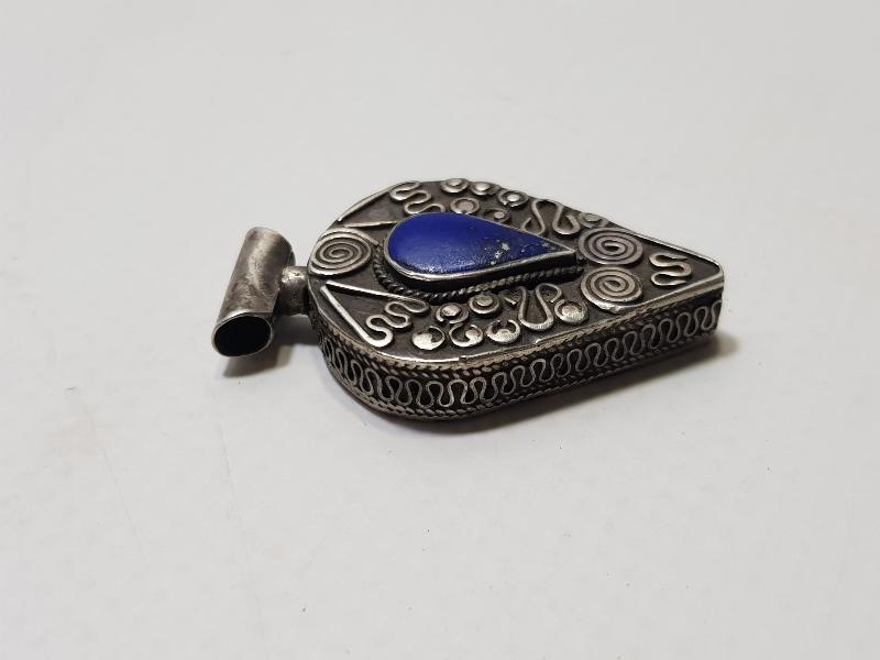 LAPİS LAZULİ TAŞLI GÜMÜŞ KOLYE UCU