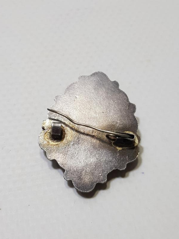 FİL DİŞİ APLİKLİ GÜMÜŞ BROŞ