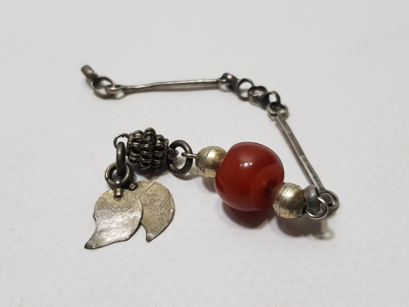 OSMANLI DÖNEMİ KEHRİBAR TAŞLI GÜMÜŞ TESPİH PÜSKÜLÜ