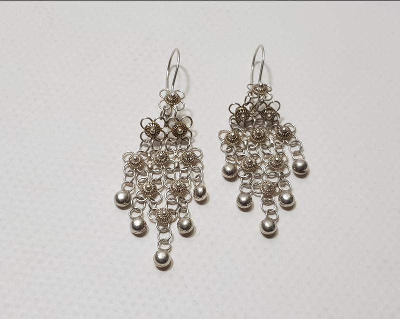 GÜHERZE İŞÇİLİKLİ GÜMÜŞ KÜPE