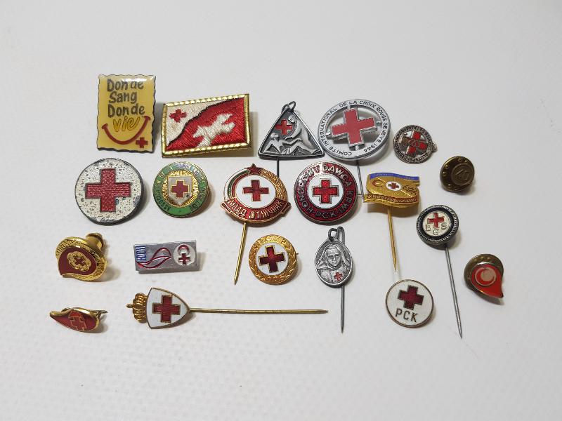 HAZIR KOLEKSİYON - MİNELİ KIZILHAÇ VE KIZILAY ROZET LOTU