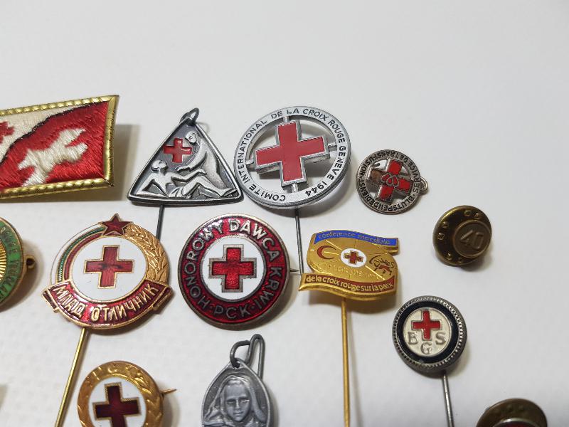 HAZIR KOLEKSİYON - MİNELİ KIZILHAÇ VE KIZILAY ROZET LOTU