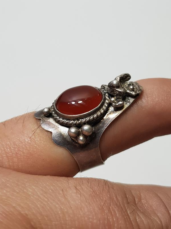 AKİK TAŞLI GÜMÜŞ YÜZÜK