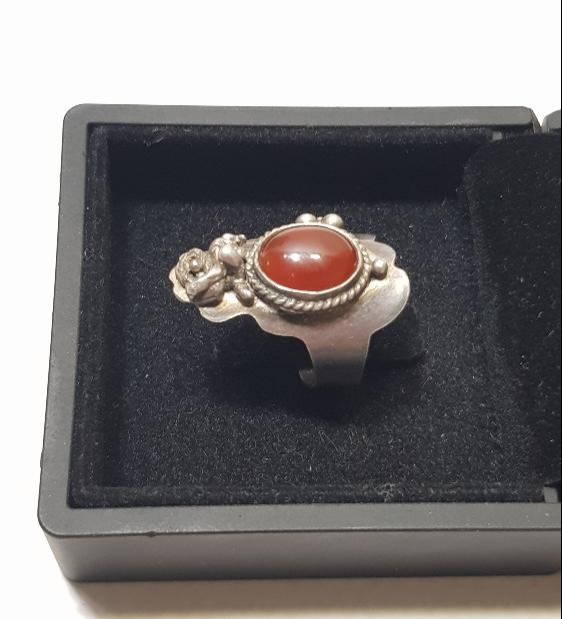 AKİK TAŞLI GÜMÜŞ YÜZÜK