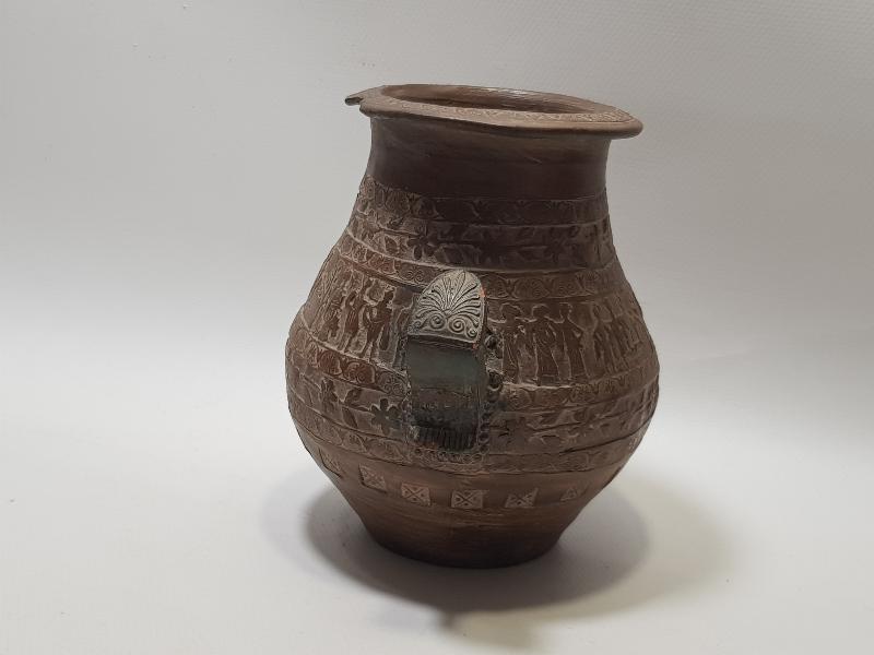 ANTİKA YUNAN TESTİSİ