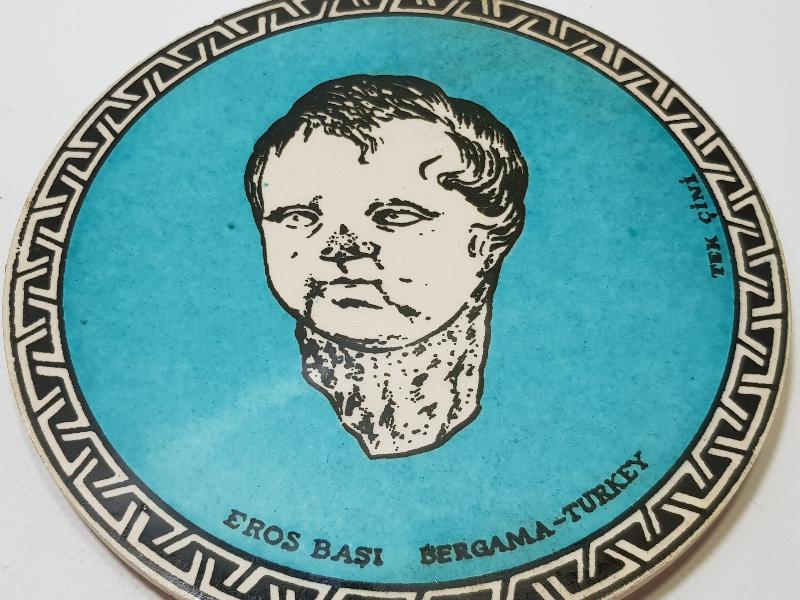 EROS BAŞI TEMALI ÇİNİ DUVAR PANOSU