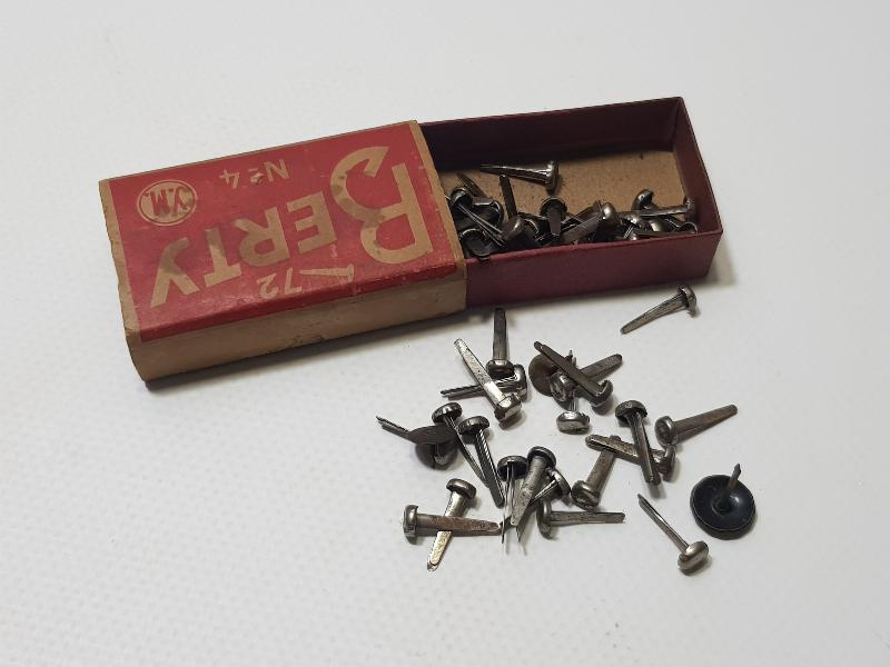 ORJİNAL KUTUSUNDA ANTİKA KABARALAR