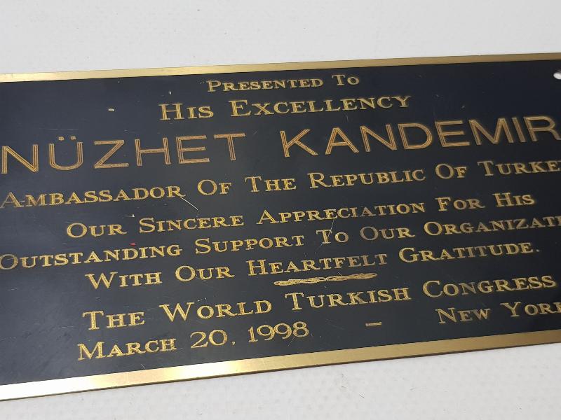 1998 AMERİKA BÜYÜKELÇİSİ NÜZHET KANDEMİR TABELA