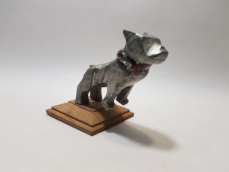 ANTİKA MACK KAMYON AMBLEMİ