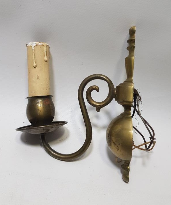 ANTİKA DUVAR ABAJURU