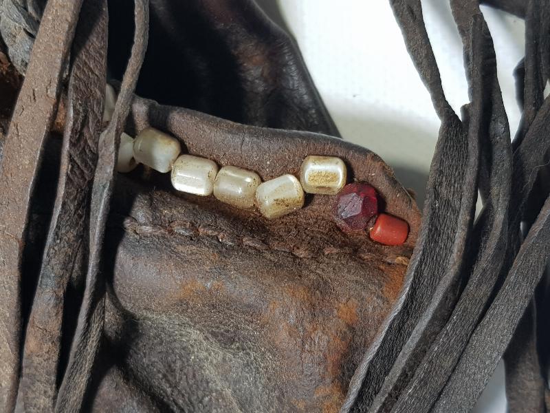 OSMANLI DÖNEMİ TEKKE İŞİ DERİ AVCI ÇANTASI