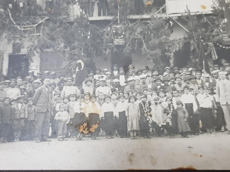 KÜTAHYA DUMLUPINAR KARAAĞAÇ KÖYÜ CUMHURİYET BAYRAMI KUTLAMALARI 2 ADET BÜYÜK FOTO