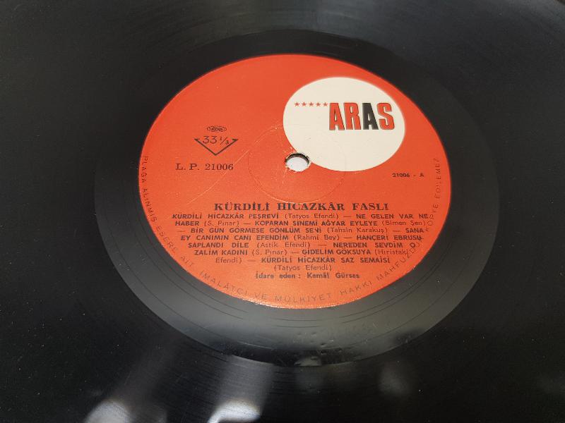 ŞEF KEMAL GÜRSES KÜRDİLİ HİCAZKAR, UŞŞAK, HÜSEYNİ FASLI 33 LP PLAK