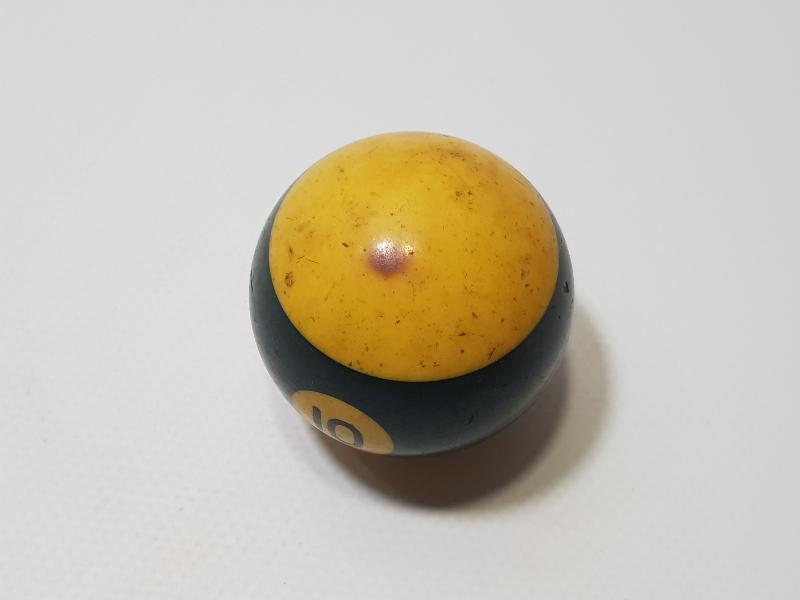 ANTİKA KATALİN BİLARDO TOPU