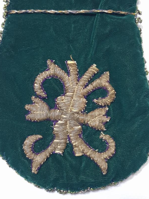 OSMANLI DÖNEMİ ALTIN SIRMA İŞLEMELİ KESE