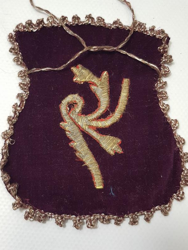 OSMANLI DÖNEMİ ALTIN SIRMA İŞLEMELİ KESE